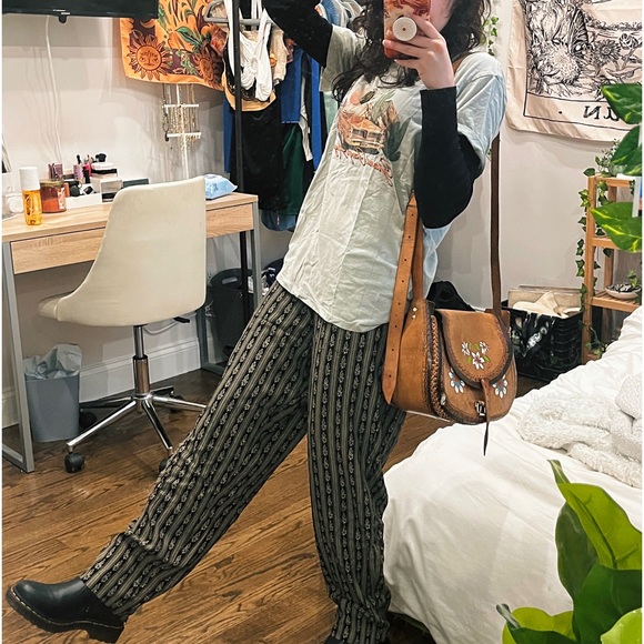 VINTAGE PATTERNED PANTS🖤 - Picture 4 of 5